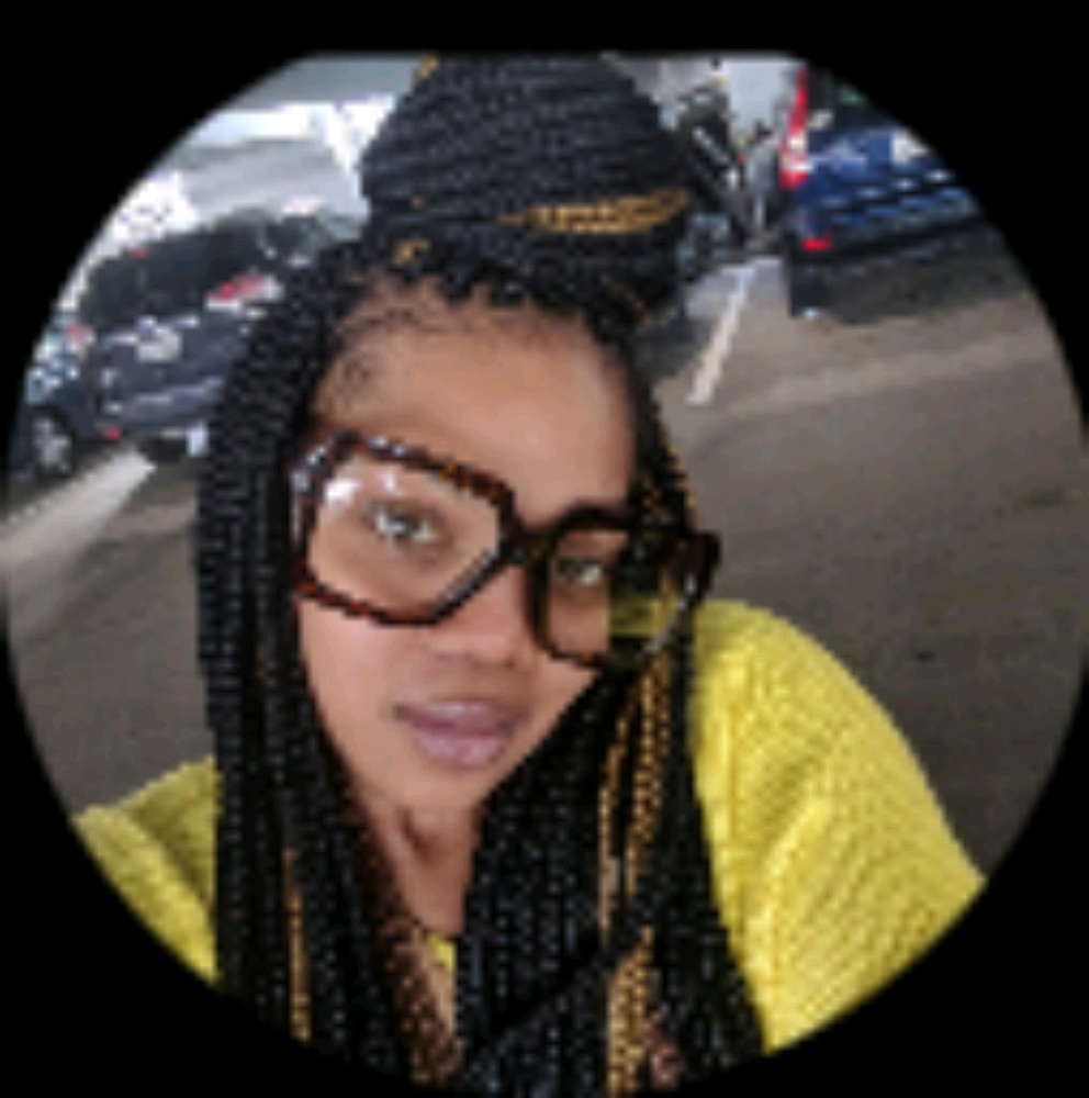 Meet your Posher, CeeCee